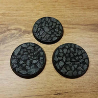 Mittelalterliche Straße, 40 mm runde Bases, 3 Stück