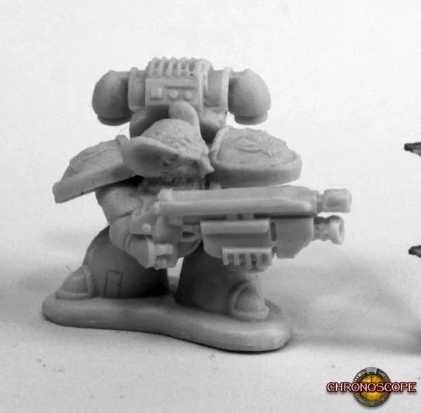 Space Mousling Looking Left 80082