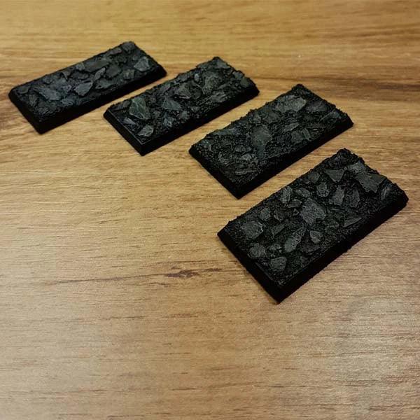 Mittelalterliche Straße, 25x50mm Bases, 4 Stück, Pferdebasis