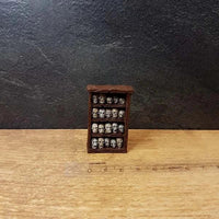 Schrank der Schädel